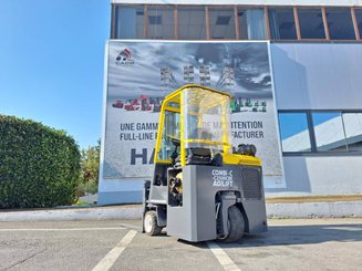 Four-way forklift Combilift C2500CB