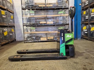 Pedestrian pallet truck Hangcha CBD15-CI