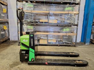 Pedestrian pallet truck Hangcha CBD15-CI