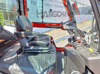 Four wheel front forklift Hangcha XF30D-2 (CPCD30-X2H7F1)