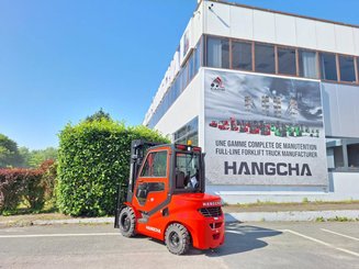 Four wheel front forklift Hangcha XF35D-2 (CPCD35-X2H7F1) - 3