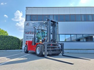 Four wheel front forklift Kalmar DCG160-12T