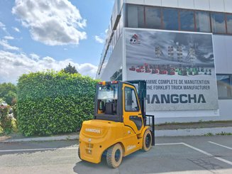 Four wheel front forklift Hangcha XE35i (CPD35-XEY2HA-SI)