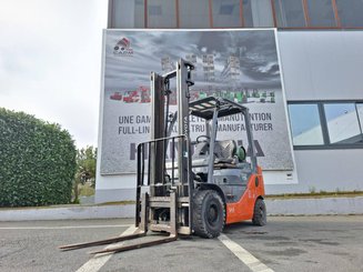 Four wheel front forklift Toyota 028 FGF 15 - 1