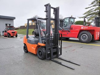 Four wheel front forklift Toyota 6-7fdf25 - 10