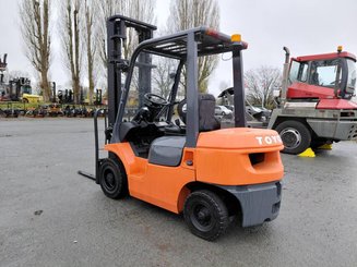 Four wheel front forklift Toyota 6-7fdf25 - 12