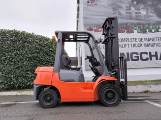 Four wheel front forklift Toyota 6-7fdf25 - 5