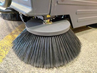 Industrial sweeper Hangcha B1350i (JSSD1350-BC6J-I)