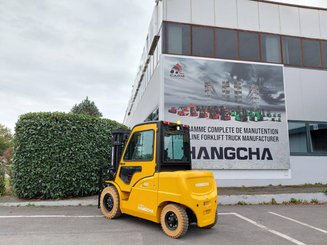 Four wheel front forklift Hangcha XE50i-500 ( CPD50-XEXY2-SI )