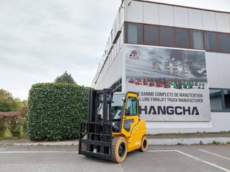 Four wheel front forklift Hangcha XE50i-500 ( CPD50-XEXY2-SI )