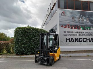 Four wheel front forklift Hangcha XE18i (CPD18-XEY2HA-SI) 