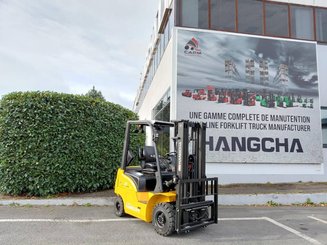 Four wheel front forklift Hangcha XE18i (CPD18-XEY2HA-SI) 