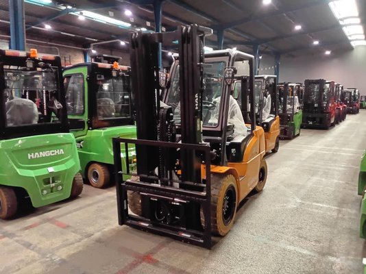 Four wheel front forklift Hangcha XE30i ( CPD30-XEY2HA-SI ) - 1