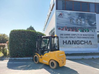 Four wheel front forklift Hangcha XE30Hi ( CPD30-XEY2H2-SI )