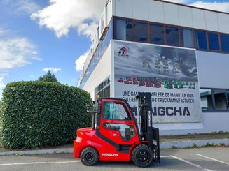 Four wheel front forklift Hangcha XF35D-2 (CPCD35-X2H7F1)