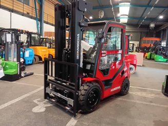 Four wheel front forklift Hangcha XF35D-2 (CPCD35-X2H7F1)