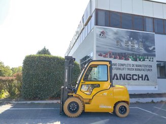 Four wheel front forklift Hangcha XE50i-500