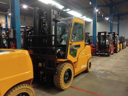 Four wheel front forklift Hangcha XE50i-500 - 1