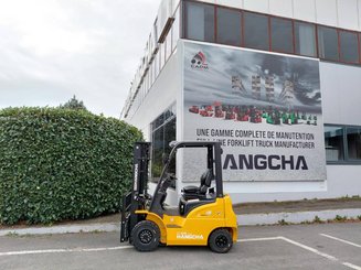 Four wheel front forklift Hangcha XE18i (CPD18-XEY2HA-SI) 