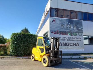 Four wheel front forklift Hangcha XE50i-500