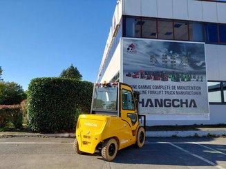 Four wheel front forklift Hangcha XE50i-500