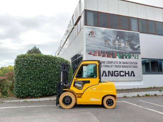 Four wheel front forklift Hangcha XE50i-500 - 2