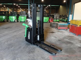 Stacker truck with folding platform Hangcha CDD16-XT1S-SI