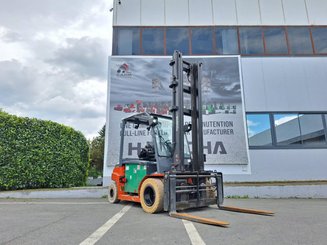 Four wheel front forklift Toyota 8FBMT50