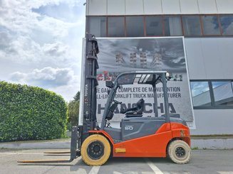 Four wheel front forklift Toyota 8FBMT50 - 1