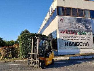 Four wheel front forklift Hangcha XE18i (CPD18-XEY2HA-SI) 