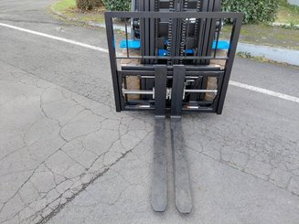 Four wheel front forklift Hangcha XE30i ( CPD30-XEY2HA-SI )