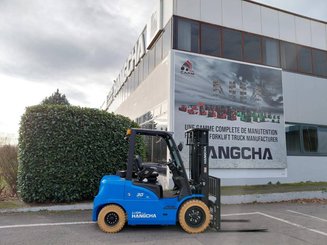 Four wheel front forklift Hangcha XE30i ( CPD30-XEY2HA-SI )