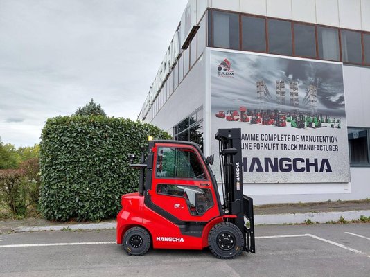 Four wheel front forklift Hangcha XF25D-2 (CPCD25-X2H7F1) - 1