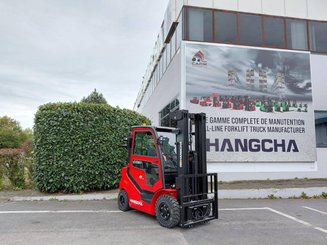 Four wheel front forklift Hangcha XF25D-2 (CPCD25-X2H7F1) - 2