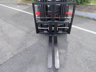 Four wheel front forklift Hangcha XF25D-2 (CPCD25-X2H7F1)