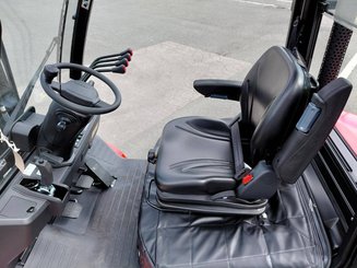 Four wheel front forklift Hangcha XF25D-2 (CPCD25-X2H7F1)