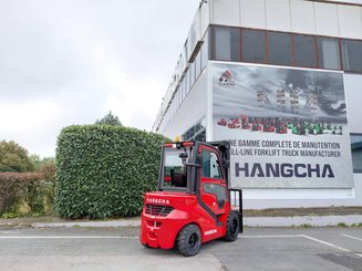 Four wheel front forklift Hangcha XF30D-2 (CPCD30-X2H7F1)