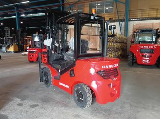 Four wheel front forklift Hangcha XF30D-2 (CPCD30-X2H7F1)