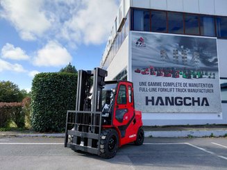 Four wheel front forklift Hangcha XF50D-2 (CPCD50-X2XH8F)