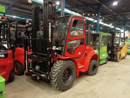 All-terrain forklift Hangcha TT30-2 (CPCD30-X2W98E-RT2) - 1