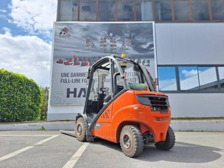 Four wheel front forklift Fenwick H30 T - 02 - 3