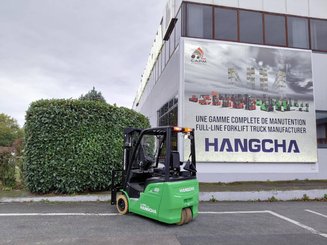 Three wheel front forklift Hangcha XC3-20i (CPDS20-XCY2G-SI)
