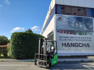 Three wheel front forklift Hangcha XC3-20i (CPDS20-XCY2G-SI)