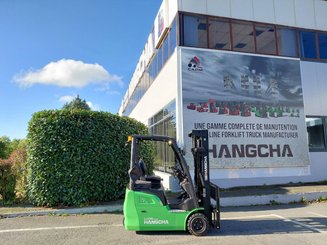 Three wheel front forklift Hangcha XC3-20i (CPDS20-XCY2G-SI)