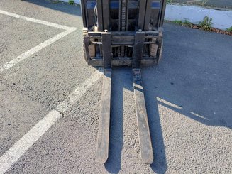 Three wheel front forklift Yale ERP15VTSWB
