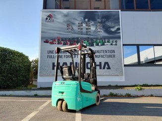 Three wheel front forklift Yale ERP15VTSWB