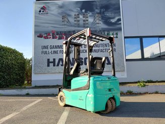 Three wheel front forklift Yale ERP15VTSWB
