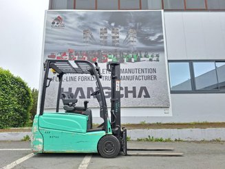 Three wheel front forklift Yale ERP16VT - 3