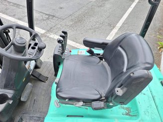 Three wheel front forklift Yale ERP16VT - 9