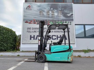 Three wheel front forklift Yale ERP16VTLWB